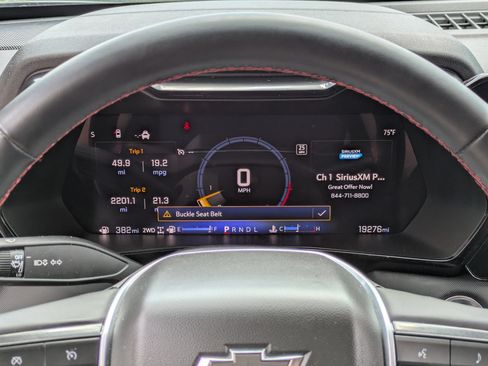 Used 2024 Chevrolet Colorado Z71 w/ Z71 Convenience Package 2 AWD/4WD image 10