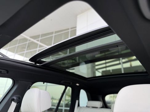 Used 2023 BMW X5 xDrive45e w/ Executive Package image 12