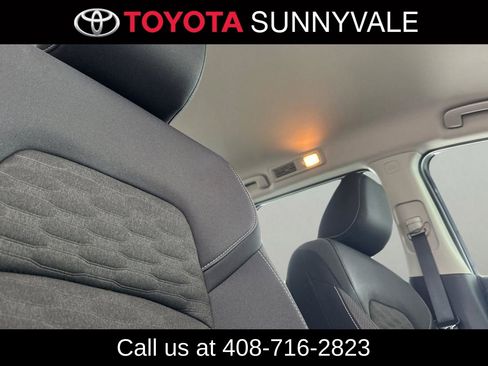 Used 2025 Nissan Pathfinder SV FWD image 22