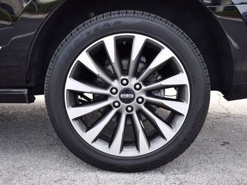 Used 2020 Lincoln Navigator Reserve RWD image 27