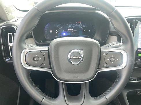 Used 2026 Volvo XC40 B5 Plus AWD/4WD image 11