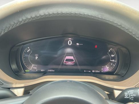 Used 2024 MAZDA CX-90 Plug-In Hybrid w/ Premium Pkg AWD/4WD image 23