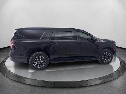 Used 2022 Chevrolet Suburban Z71 w/ Z71 Off-Road Package AWD/4WD image 4