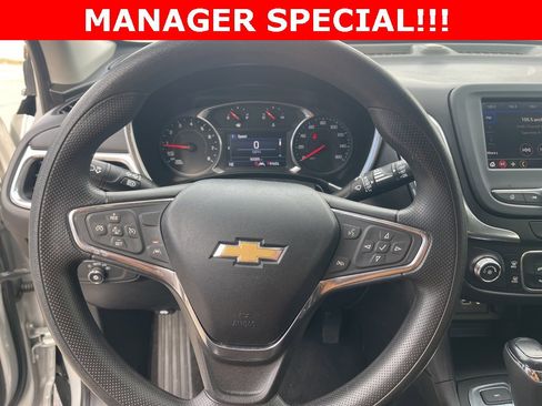 Used 2020 Chevrolet Equinox LT image 22