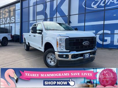 New 2025 Ford F250 XL w/ XL Chrome Package