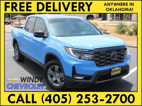 Used 2025 Honda Ridgeline TrailSport image 1