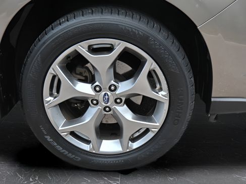Used 2018 Subaru Forester 2.5i Touring w/ Popular Package #2 AWD/4WD image 28