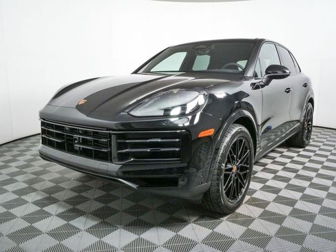 New 2026 Porsche Cayenne AWD/4WD image 1