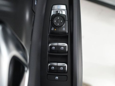 Used 2026 Kia Carnival SX w/ SX Dark Edition Package FWD image 20