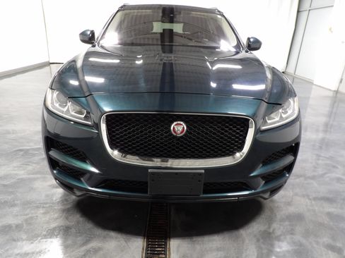Used 2018 Jaguar F-PACE Premium AWD/4WD image 3