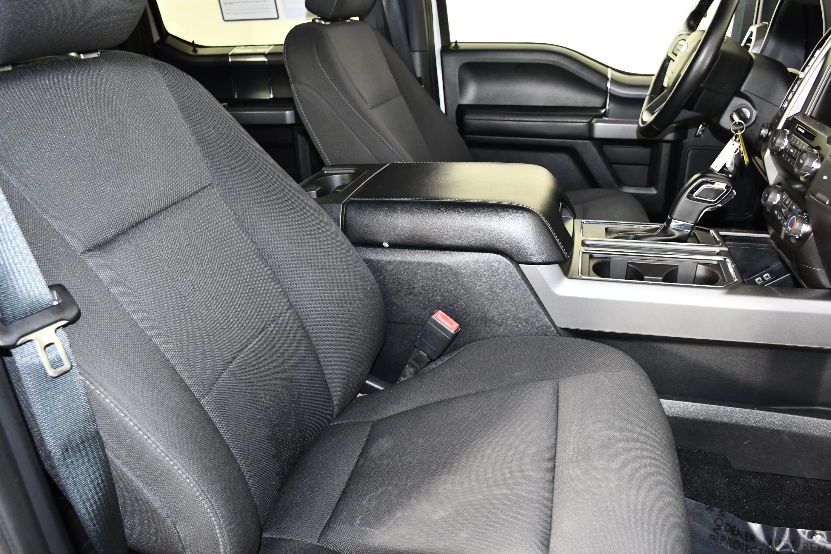 Used 2020 Ford F150 XLT w/ Equipment Group 302A Luxury AWD/4WD image 45