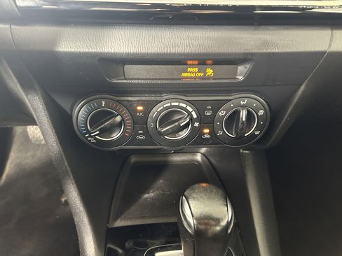 Used 2015 MAZDA MAZDA3 i Touring image 22