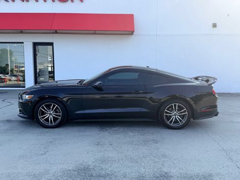 Used 2016 Ford Mustang Premium RWD image 3