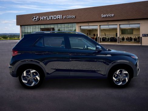 New 2026 Hyundai Venue SEL FWD image 9