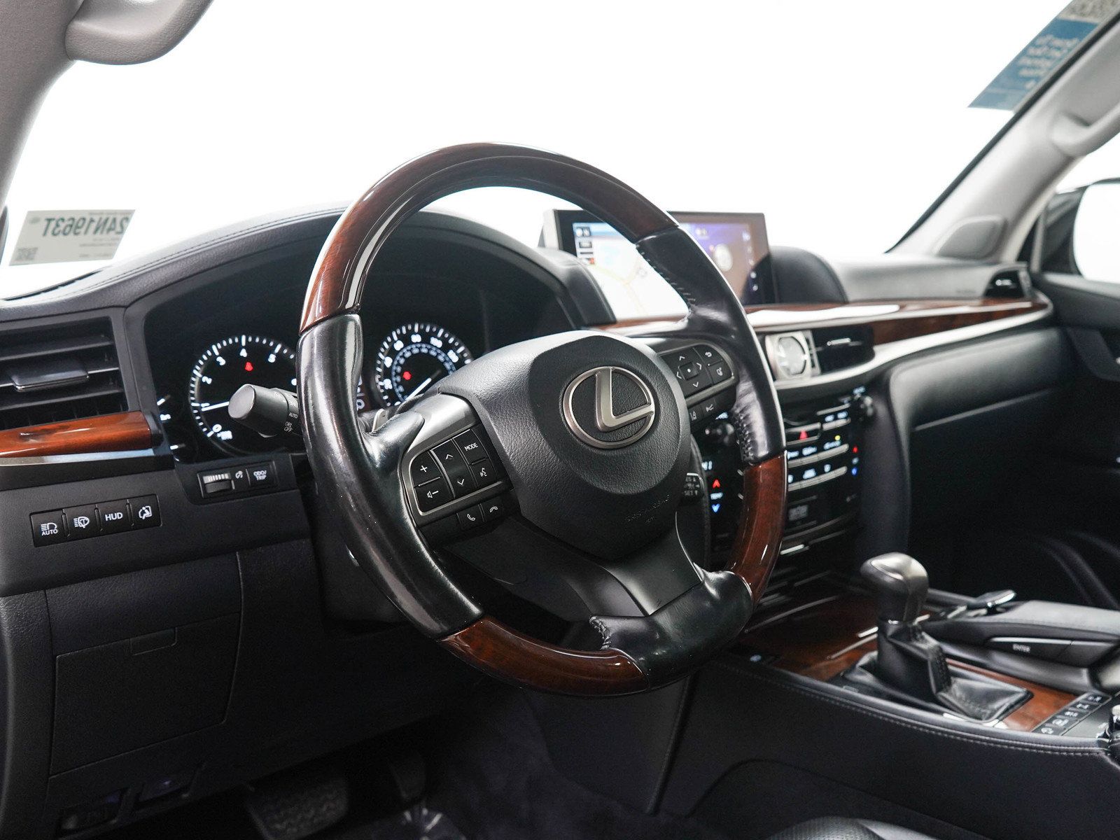 Used 2018 Lexus LX 570 4WD w/ Luxury Package image 30