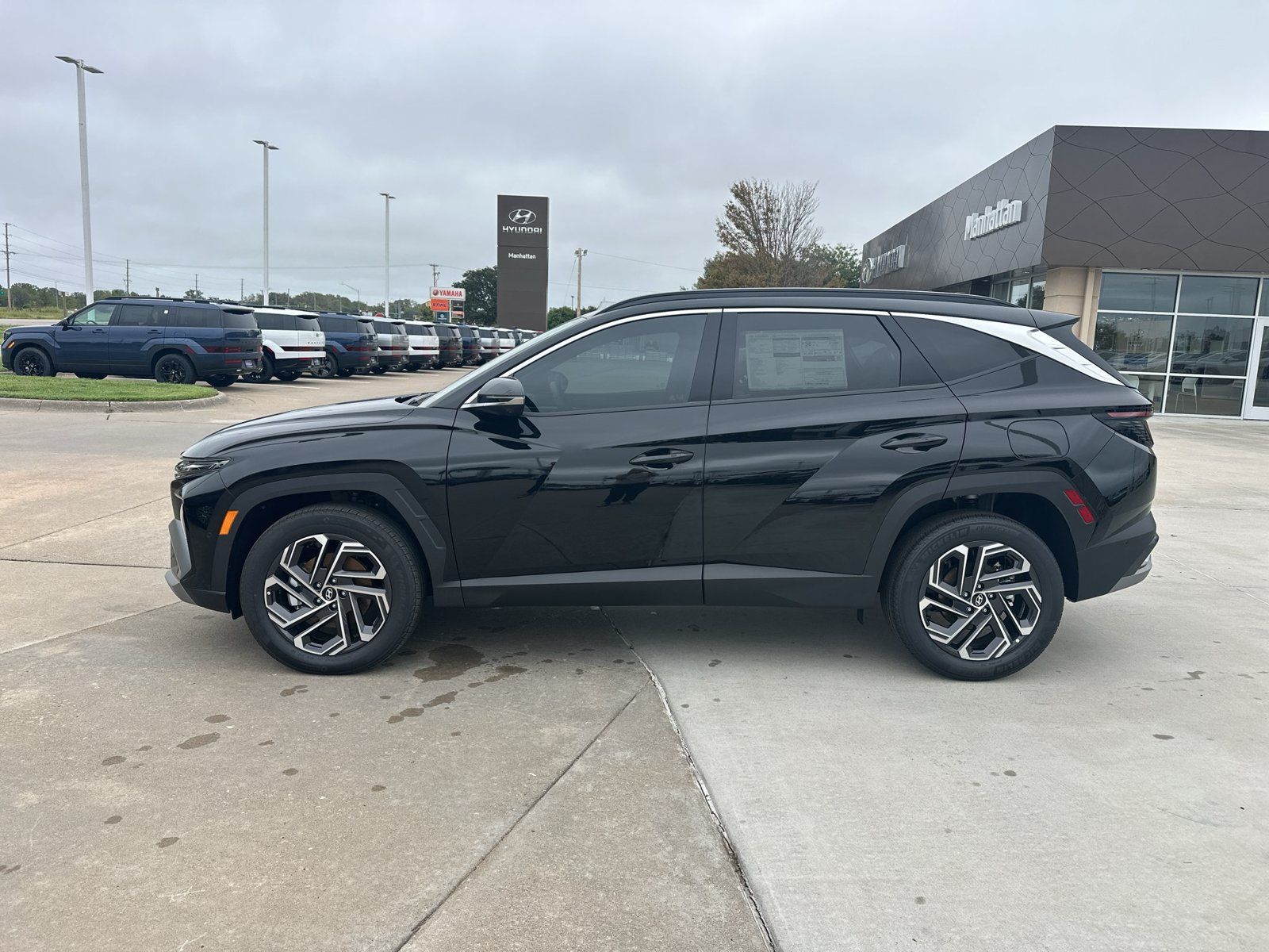 New 2026 Hyundai Tucson Limited AWD/4WD image 3