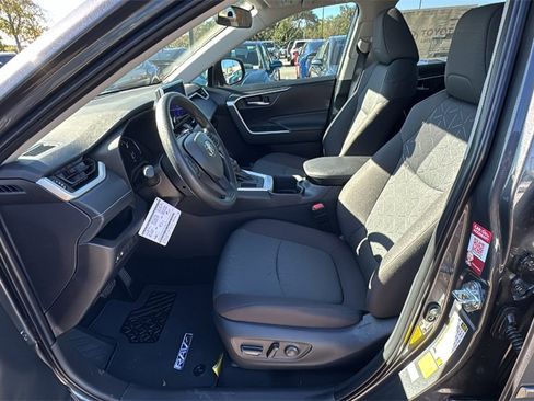 New 2025 Toyota RAV4 XLE image 18