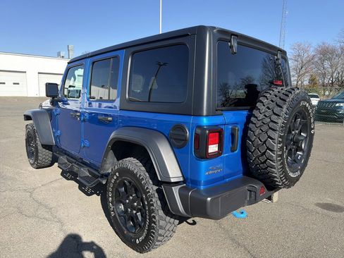 Used 2023 Jeep Wrangler Unlimited w/ Cold Weather Group image 3