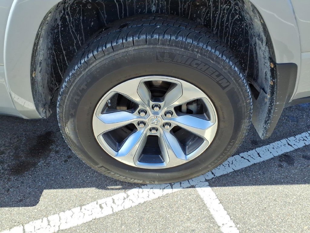 Used 2019 RAM 1500 Limited AWD/4WD image 5