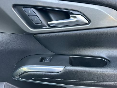 Certified 2024 Chevrolet Traverse LT image 23