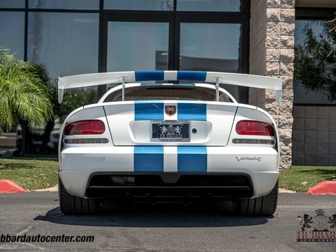 Used 2009 Dodge Viper ACR RWD image 7