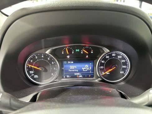 Used 2024 GMC Terrain SLE image 10