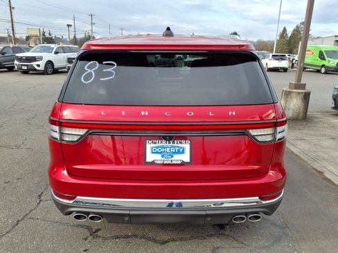 Used 2025 Lincoln Aviator Reserve w/ Equipment Group 201A image 8