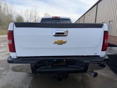 Used 2011 Chevrolet Silverado 2500 LT w/ Interior Plus Package image 16