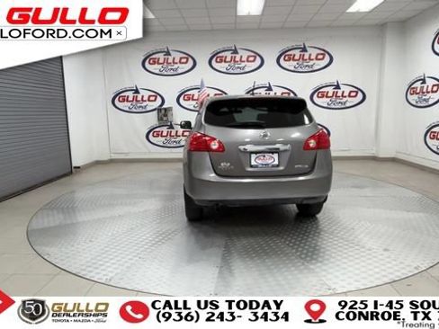 Used 2013 Nissan Rogue S w/ Special Edition Pkg FWD image 3