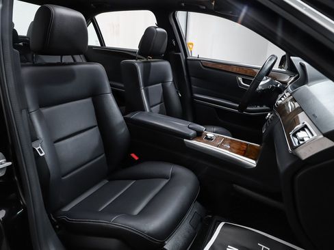 Used 2015 Mercedes-Benz E 350 4MATIC Sedan image 10