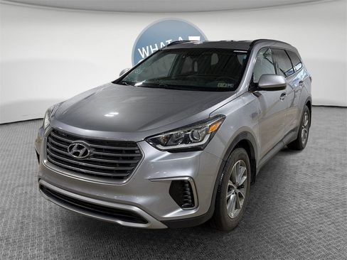 Used 2017 Hyundai Santa Fe SE image 8