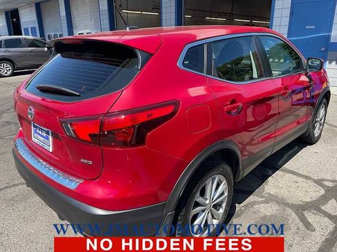 Used 2017 Nissan Rogue Sport S w/ S Appearance Package AWD/4WD image 3