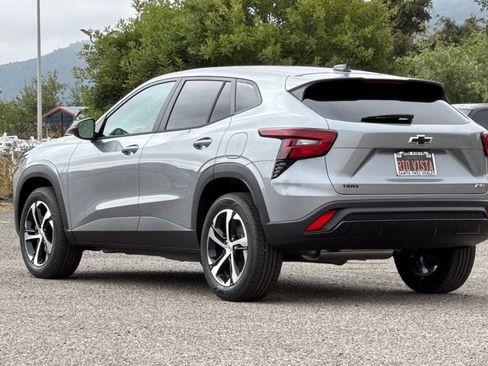 New 2026 Chevrolet Trax RS FWD image 6