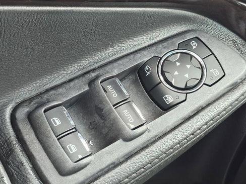 Used 2014 Ford Explorer Limited image 28