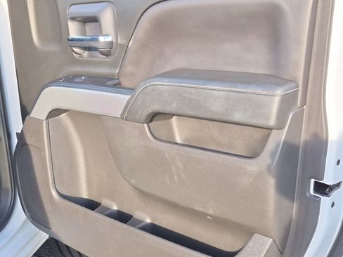 Used 2018 Chevrolet Silverado 1500 LT w/ All Star Edition AWD/4WD image 32