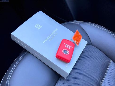 Used 2025 MAZDA CX-5 Signature image 14