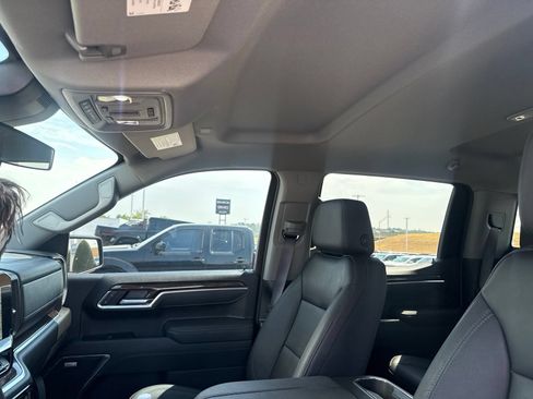 Used 2026 GMC Sierra 1500 Elevation w/ Elevation Premium Package RWD image 17