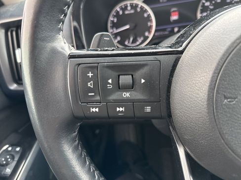 Used 2022 Nissan Pathfinder SL image 13