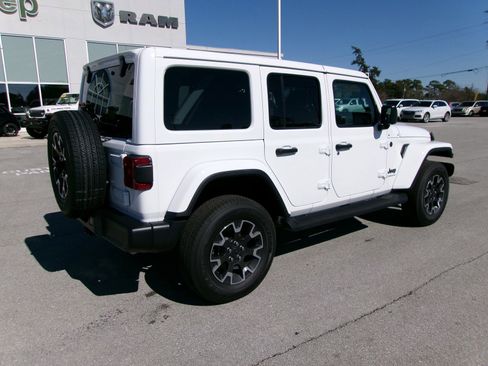 New 2025 Jeep Wrangler Unlimited Sahara image 4