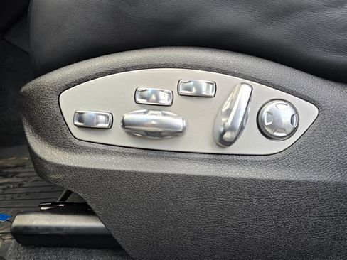 Used 2024 Porsche Macan GTS w/ Premium Plus Package image 54