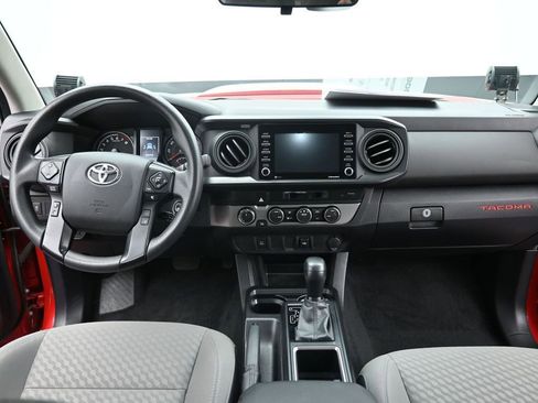 Used 2022 Toyota Tacoma SR AWD/4WD image 14
