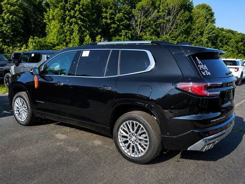 Used 2026 GMC Acadia Denali AWD/4WD image 5