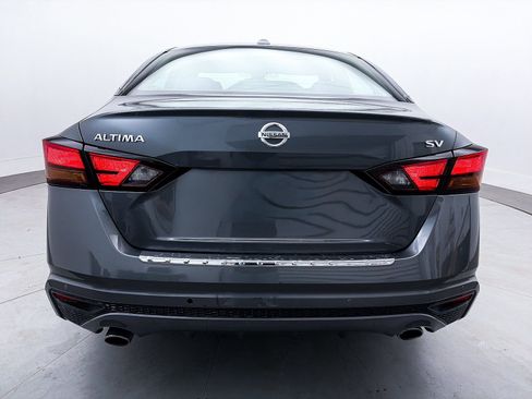 Used 2021 Nissan Altima 2.5 SV w/ SV Premium Package image 13