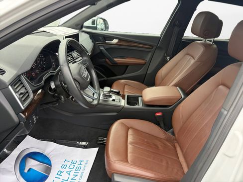 Used 2019 Audi Q5 2.0T Premium Plus w/ Premium Plus Package image 9