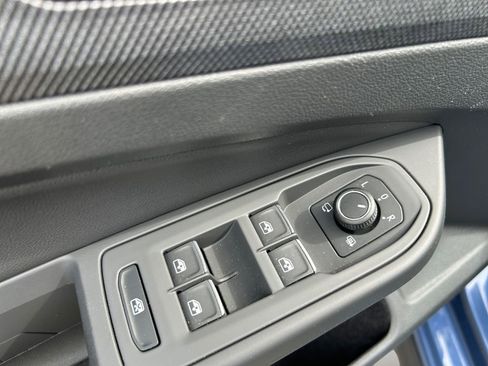 Used 2025 Volkswagen GTI SE FWD image 22