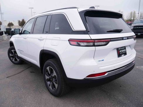 New 2025 Jeep Grand Cherokee Limited 4xe image 15