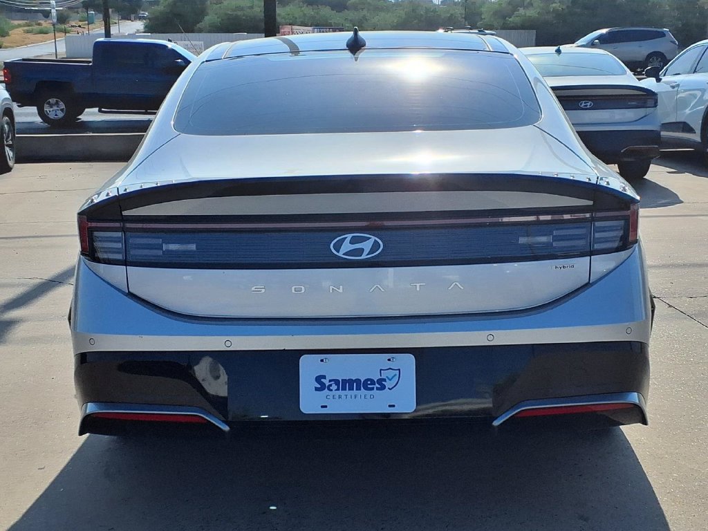 Used 2025 Hyundai Sonata Limited FWD image 7