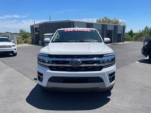 Used 2024 Ford Expedition Max Limited RWD image 2