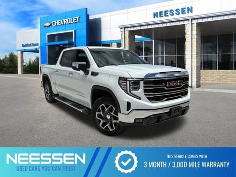 Used 2023 GMC Sierra 1500 SLT w/ SLT Premium Package AWD/4WD image 1