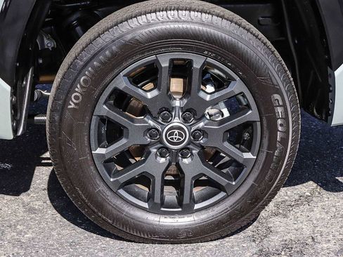 Used 2024 Toyota Tundra Platinum image 13